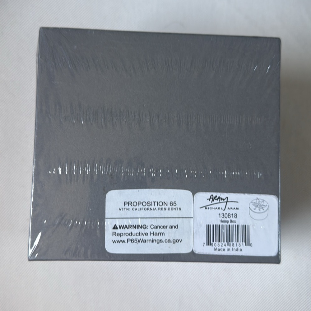 New Michael Aram Hemp Box - sealed and never opened - Picture 4 of 6